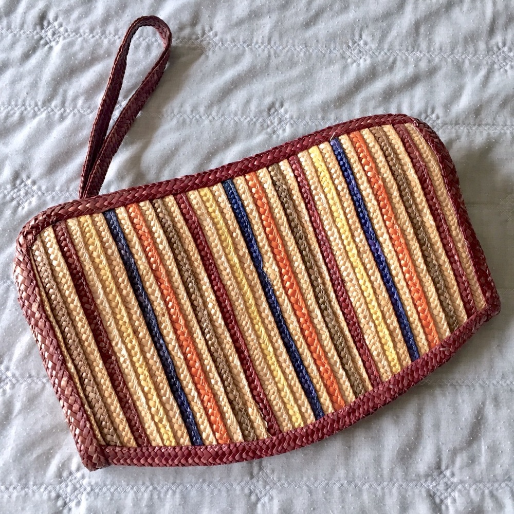 🌸Vintage Wicker Clutch